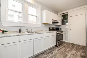 7751 S Phillips Ave, Chicago, IL 60649 - Photo 21