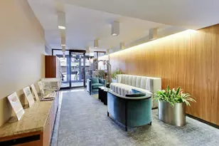 1555 N Sandburg Terrace, Chicago, IL 60610 - Photo 3