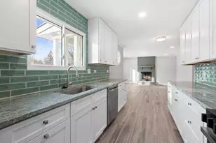 475 E Merle Ln, Wheeling, IL 60090 - Photo 11