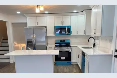 9558 S Sacramento Avenue, Evergreen Park, IL 60805 - Photo 7