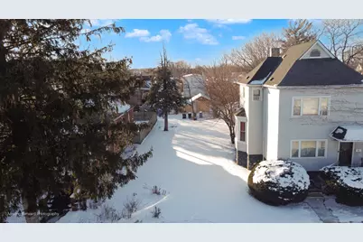 9318 S Cregier Avenue, Chicago, IL 60617 - Photo 5