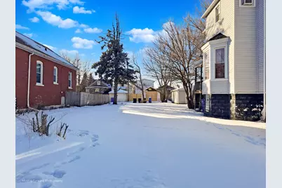9318 S Cregier Avenue, Chicago, IL 60617 - Photo 15