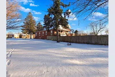 9318 S Cregier Avenue, Chicago, IL 60617 - Photo 9