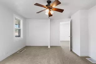 1186 24th St, Moline, IL 61265 - Photo 15