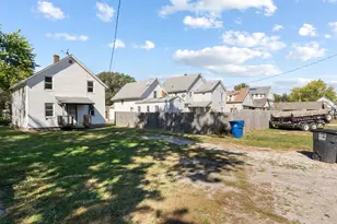 1186 24th St, Moline, IL 61265 - Photo 7