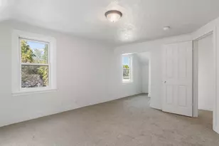 1186 24th St, Moline, IL 61265 - Photo 23