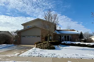 17362 Brook Hill Dr, Orland Park, IL 60467 - Photo 1