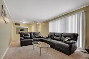 314 Windsor St, Park Forest, IL 60466 - Photo 3