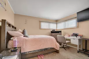 314 Windsor St, Park Forest, IL 60466 - Photo 13