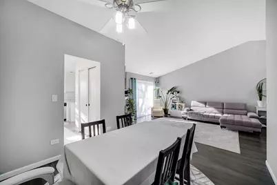 1471 Fairlane Drive #2A, Schaumburg, IL 60193 - Photo 5