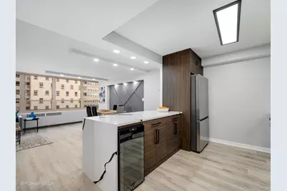 3950 N Lake Shore Drive #724, Chicago, IL 60613 - Photo 3