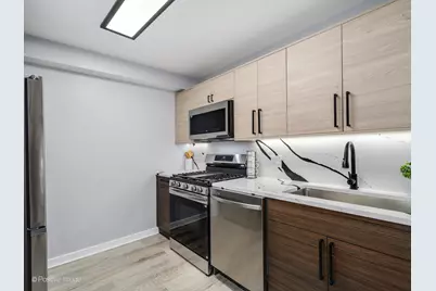 3950 N Lake Shore Drive #724, Chicago, IL 60613 - Photo 11