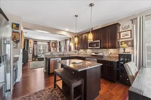 6540 Lilac Blvd, Hanover Park, IL 60133 - Photo 9