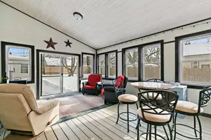 227 2nd St, Crystal Lake, IL 60014 - Photo 21