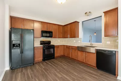 [Address not provided], Elgin, IL 60124 - Photo 5