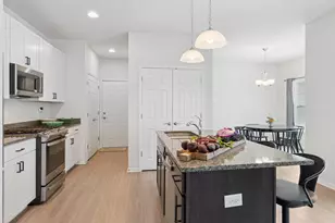 875 Station Blvd, Elburn, IL 60119 - Photo 3