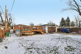 1310 Hosmer St, Joliet, IL 60435 - Photo 7