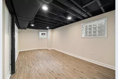 8429 S Dante Avenue, Chicago, IL 60619 - Photo 17