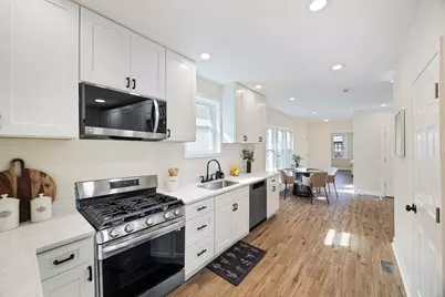 8429 S Dante Avenue, Chicago, IL 60619 - Photo 9