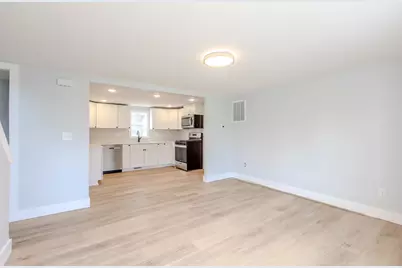 305 Chestnut Street, Hudson, IL 61748 - Photo 3