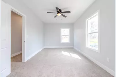 305 Chestnut Street, Hudson, IL 61748 - Photo 17