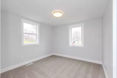 305 Chestnut Street, Hudson, IL 61748 - Photo 9