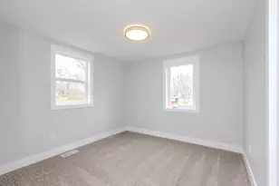 305 Chestnut St, Hudson, IL 61748 - Photo 9