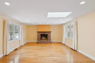 5523 S Garfield St, Hinsdale, IL 60521 - Photo 3