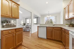 869 Cambridge Dr, Batavia, IL 60510 - Photo 7