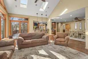 7447 Stacy Ct, Roscoe, IL 61073 - Photo 9