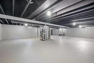 1006 E 163rd St, South Holland, IL 60473 - Photo 17