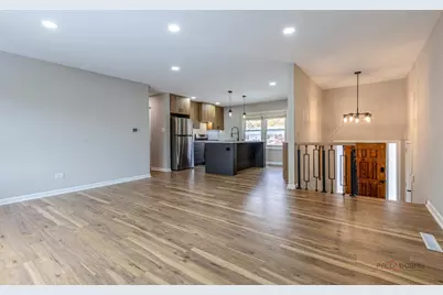 1096 Beechwood Road, Buffalo Grove, IL 60089 - Photo 7