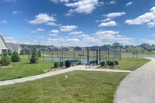 320 Sussex Ln, North Aurora, IL 60542 - Photo 27