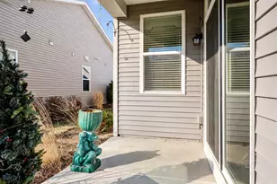 320 Sussex Ln, North Aurora, IL 60542 - Photo 21