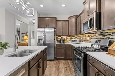 320 Sussex Lane, North Aurora, IL 60542 - Photo 7