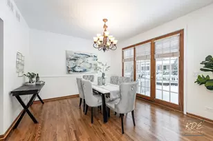 1512 Harbourtowne Pl, Naperville, IL 60564 - Photo 3