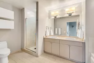 510 W Erie St, Chicago, IL 60654 - Photo 13