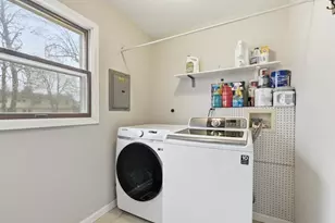 1503 Amherst Dr, Schaumburg, IL 60194 - Photo 23