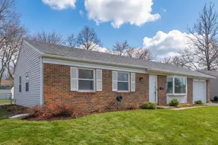 1503 Amherst Dr, Schaumburg, IL 60194 - Photo 1