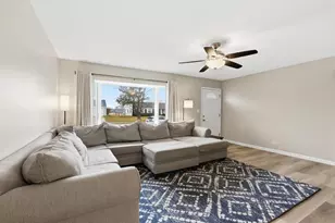 1503 Amherst Dr, Schaumburg, IL 60194 - Photo 7