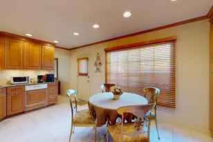 2604 N Prindle Ave, Arlington Heights, IL 60004 - Photo 9