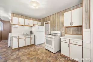 156 E Fullerton Ave, Glendale Heights, IL 60139 - Photo 5