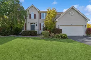 1534 S Falcon Dr, Libertyville, IL 60048 - Photo 1