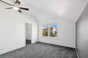 1534 S Falcon Dr, Libertyville, IL 60048 - Photo 15