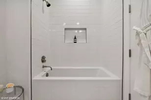 403 N Wabash Ave, Chicago, IL 60611 - Photo 35