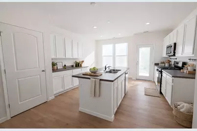 2739 Lawlor Lane, Naperville, IL 60564 - Photo 3