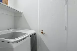 132 E Delaware Pl, Chicago, IL 60611 - Photo 25