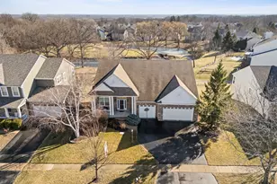 4 Kenilworth Ct, Cary, IL 60013 - Photo 23