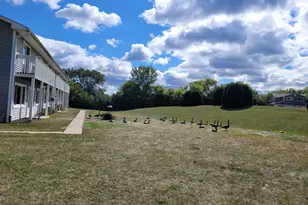 17404 W Walnut Ln, Gurnee, IL 60031 - Photo 15