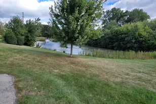 17404 W Walnut Ln, Gurnee, IL 60031 - Photo 17